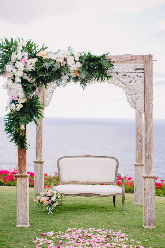 Louis Love Seat - balieventhire